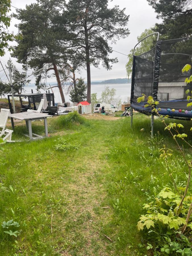 Nice Apartment With1 Bedroom Separate Living Room With A Sofa Bed And A Tiny Kitchen A Bathroom Located In Nordstrand Near By The Sea For 3 Guests With A Garden And Grill 5 Extra Guests With Extra Cost In The Cabin With Sea View Just Outside The Apar أوسلو المظهر الخارجي الصورة