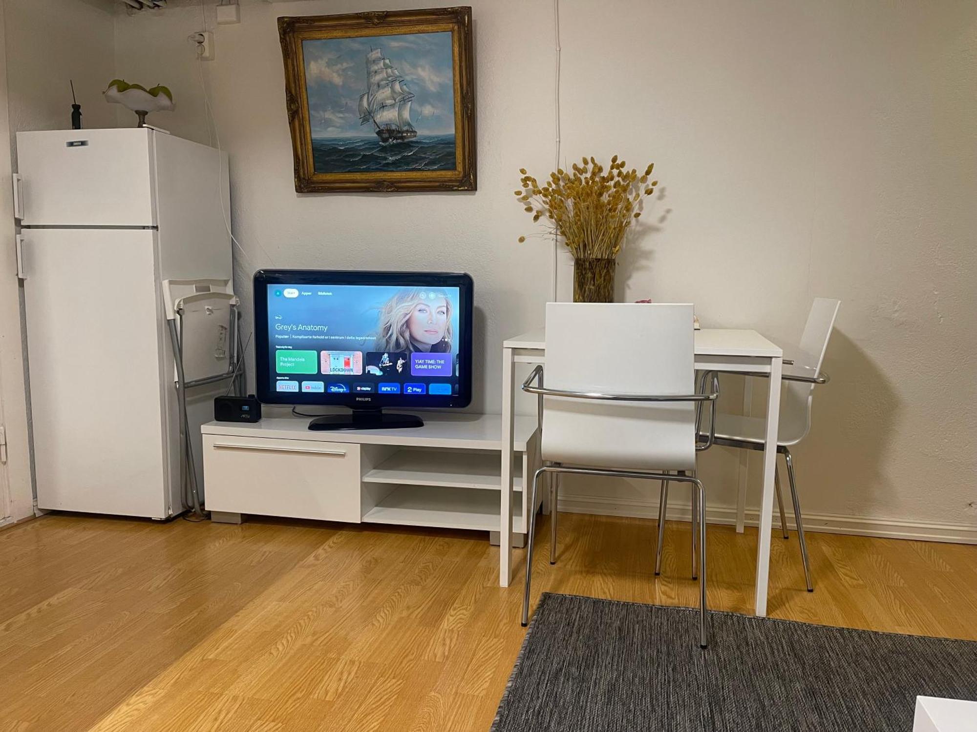 Nice Apartment With1 Bedroom Separate Living Room With A Sofa Bed And A Tiny Kitchen A Bathroom Located In Nordstrand Near By The Sea For 3 Guests With A Garden And Grill 5 Extra Guests With Extra Cost In The Cabin With Sea View Just Outside The Apar أوسلو المظهر الخارجي الصورة