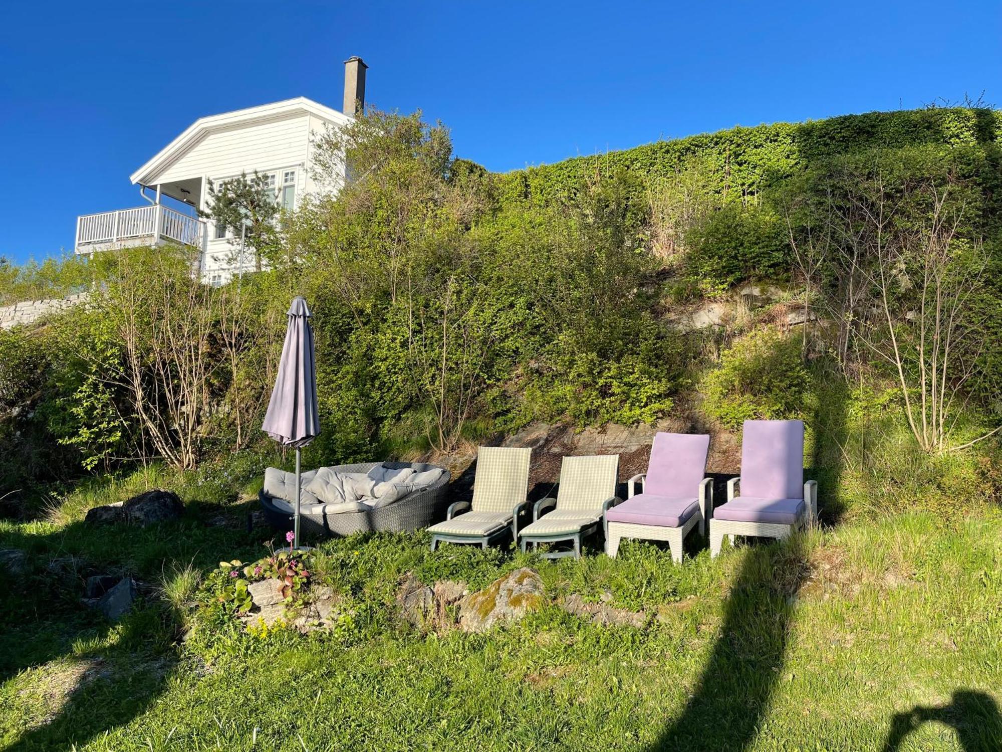 Nice Apartment With1 Bedroom Separate Living Room With A Sofa Bed And A Tiny Kitchen A Bathroom Located In Nordstrand Near By The Sea For 3 Guests With A Garden And Grill 5 Extra Guests With Extra Cost In The Cabin With Sea View Just Outside The Apar أوسلو المظهر الخارجي الصورة