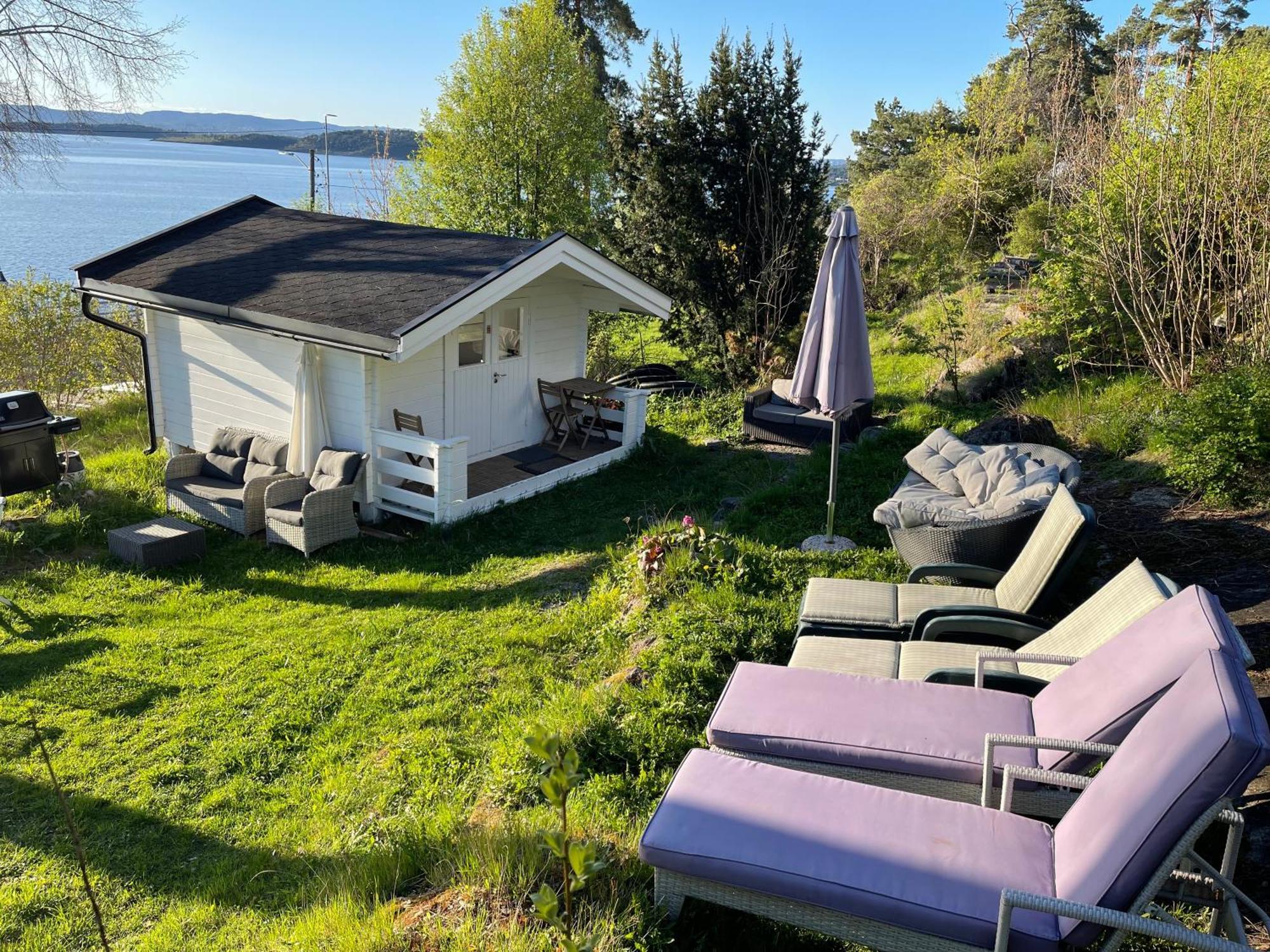 Nice Apartment With1 Bedroom Separate Living Room With A Sofa Bed And A Tiny Kitchen A Bathroom Located In Nordstrand Near By The Sea For 3 Guests With A Garden And Grill 5 Extra Guests With Extra Cost In The Cabin With Sea View Just Outside The Apar أوسلو المظهر الخارجي الصورة